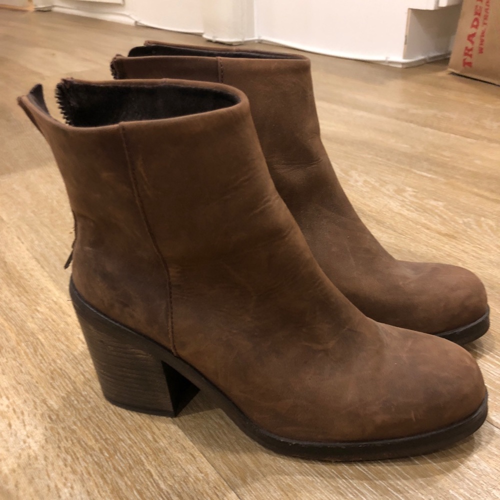 Brown Jeffrey Campbell Booties